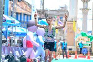 BIB: 620
                            <button type="button" onclick="openModal(24882733)" class="btn btn-primary btn-sm float-right btn-popup" data-toggle="modal" data-target=".modal-high-quality">
                        <i class="fas fa-shopping-cart"></i> Add to Cart
                    </button>
                                            <button type="button" onclick="isThisMe(24882733, true)" class="btn btn-success btn-sm float-right btn-popup btn-isme hidden" data-toggle="tooltip" data-placement="bottom" title="นี่คือรูปของคุณใช่ไหม คลิกที่นี่เพื่อเอาเข้าอัลบั้ม">
                        <i class="fas fa-plus"></i> Add to album
                    </button>
                    <button type="button" onclick="isThisMe(24882733, false)" class="btn btn-warning btn-sm float-right btn-popup btn-isnotme hidden">
                        <i class="fas fa-ban"></i> Remove from album
                    </button>